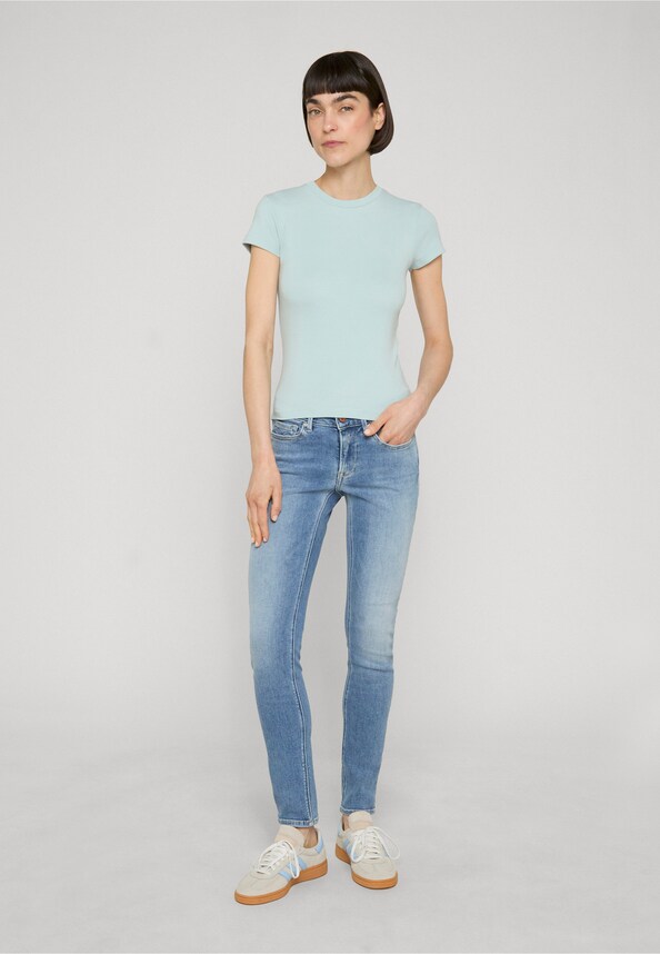 Ladies Short Slim -3