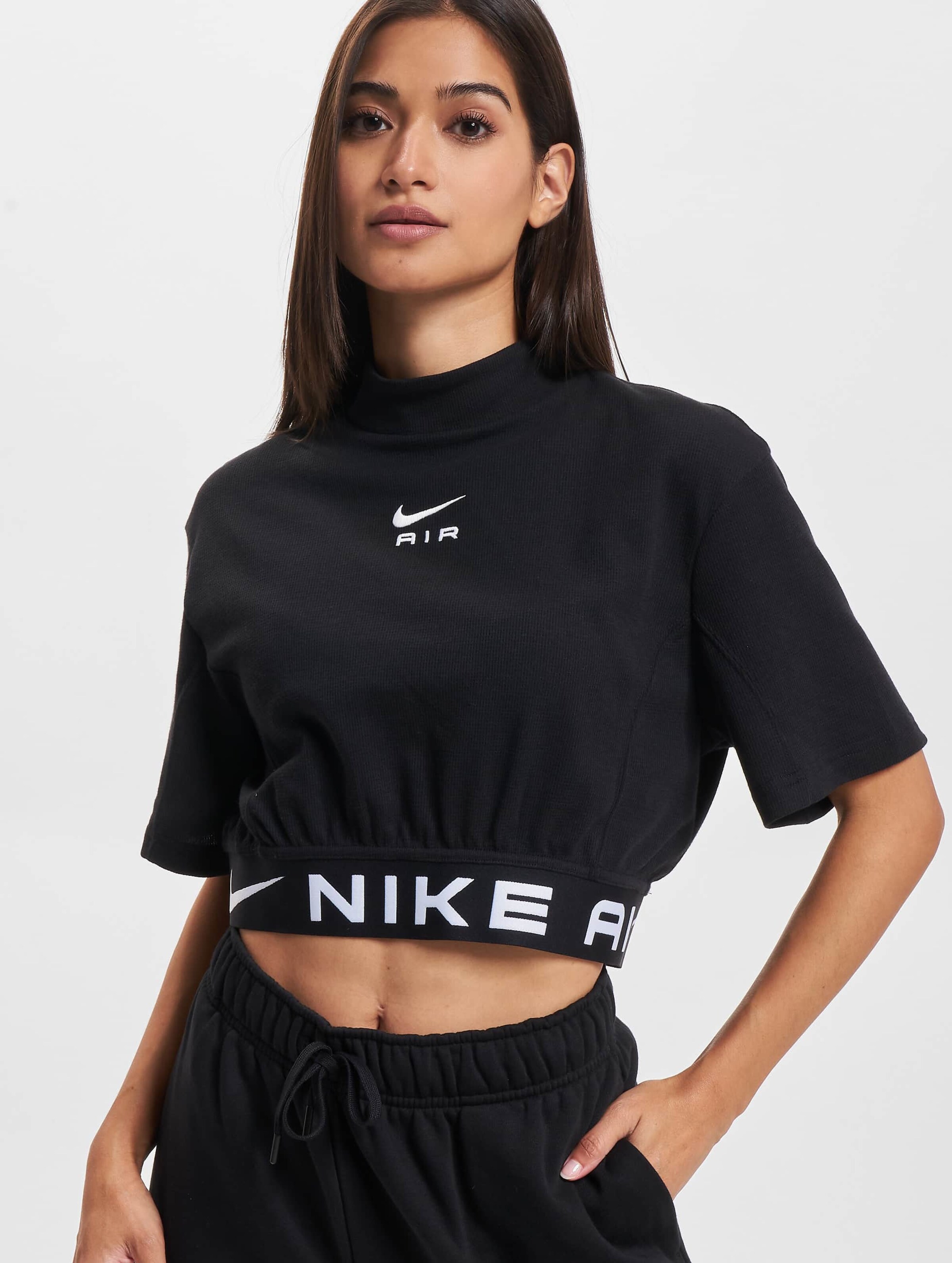 Crop top nike pas 2025 cher