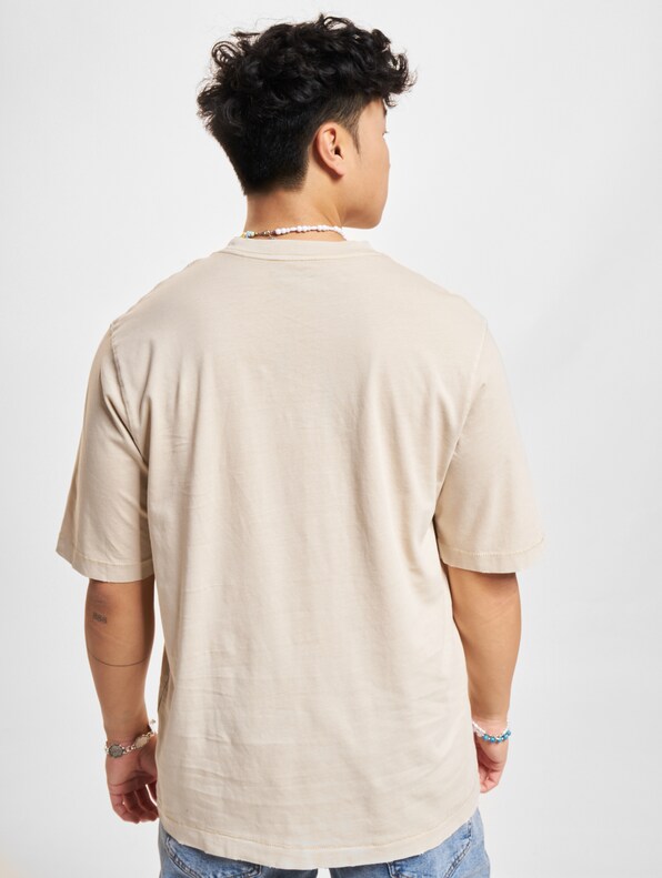 Racer Photo Crew Neck-1