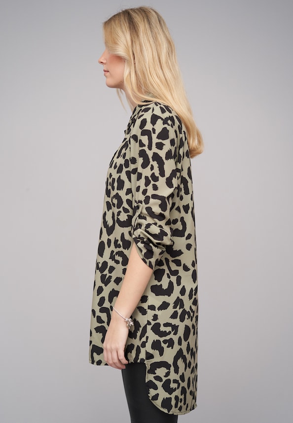 Leo All Over Turn-Up-2