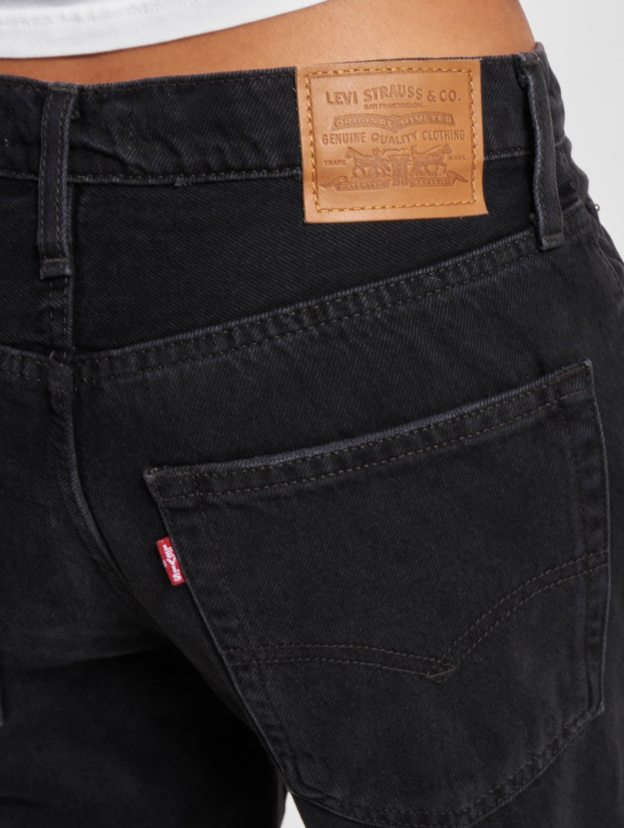 Levis 501 loose outlet fit