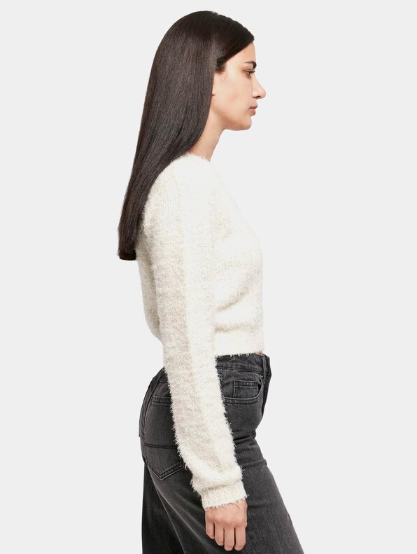 Ladies Cropped Feather -2