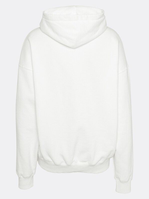 Clarita Logo Oversized -3