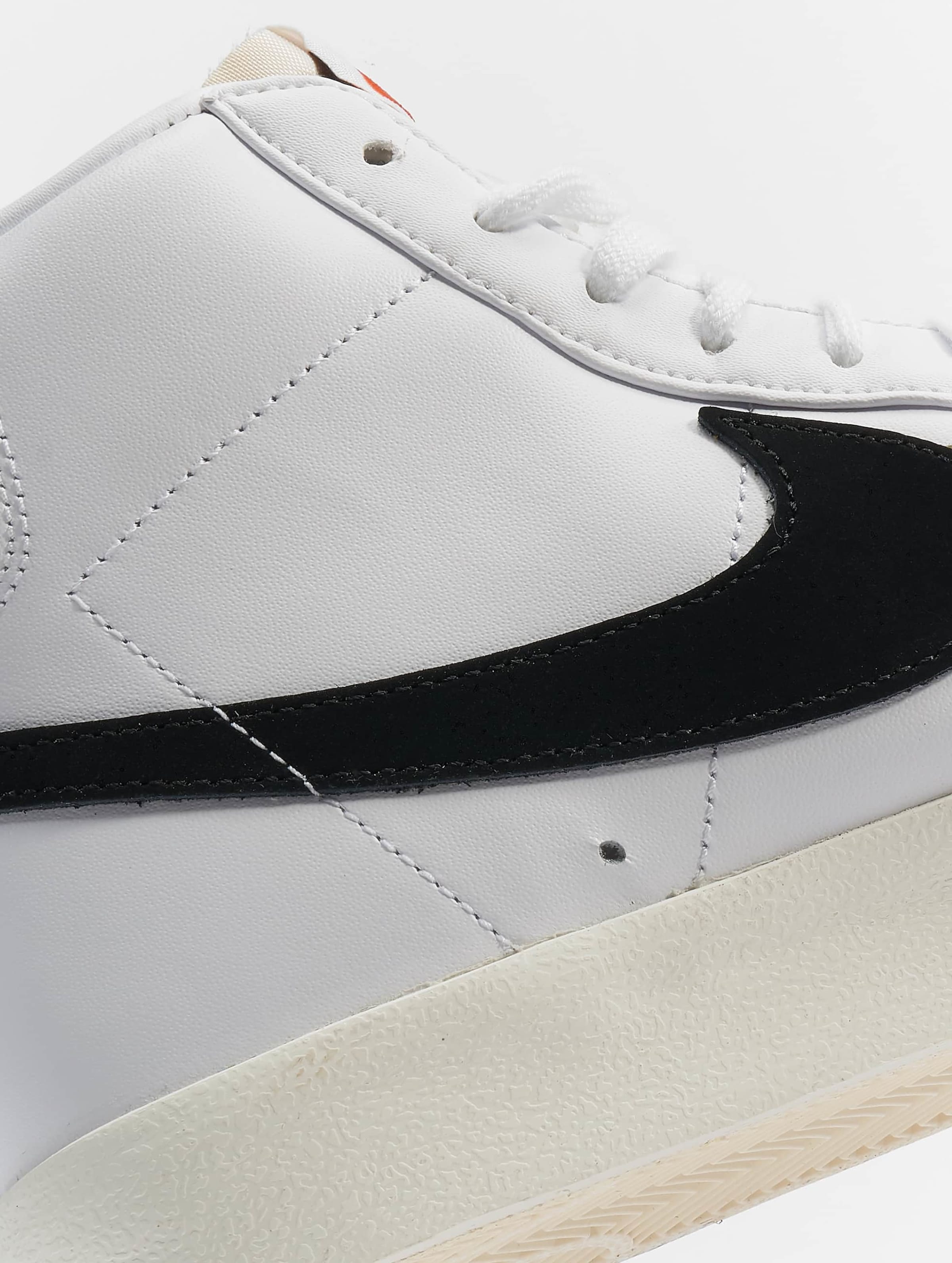 Blazer mid 77 vintage white black on sale