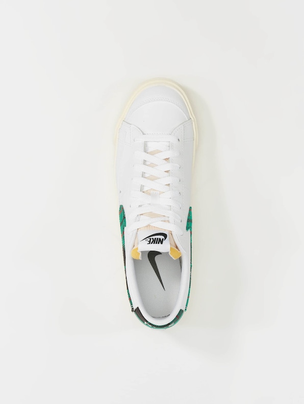 Blazer Low '77 Premium-4