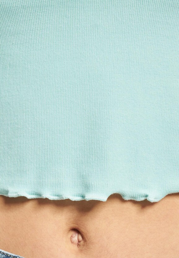 Kika V-Neck-3