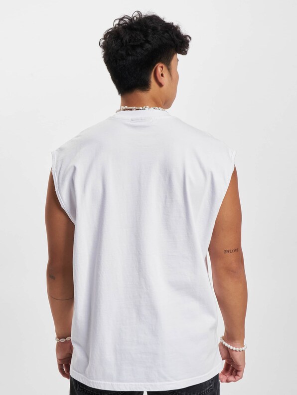 2Y Basic Oversize Sleeveless Shirt-1