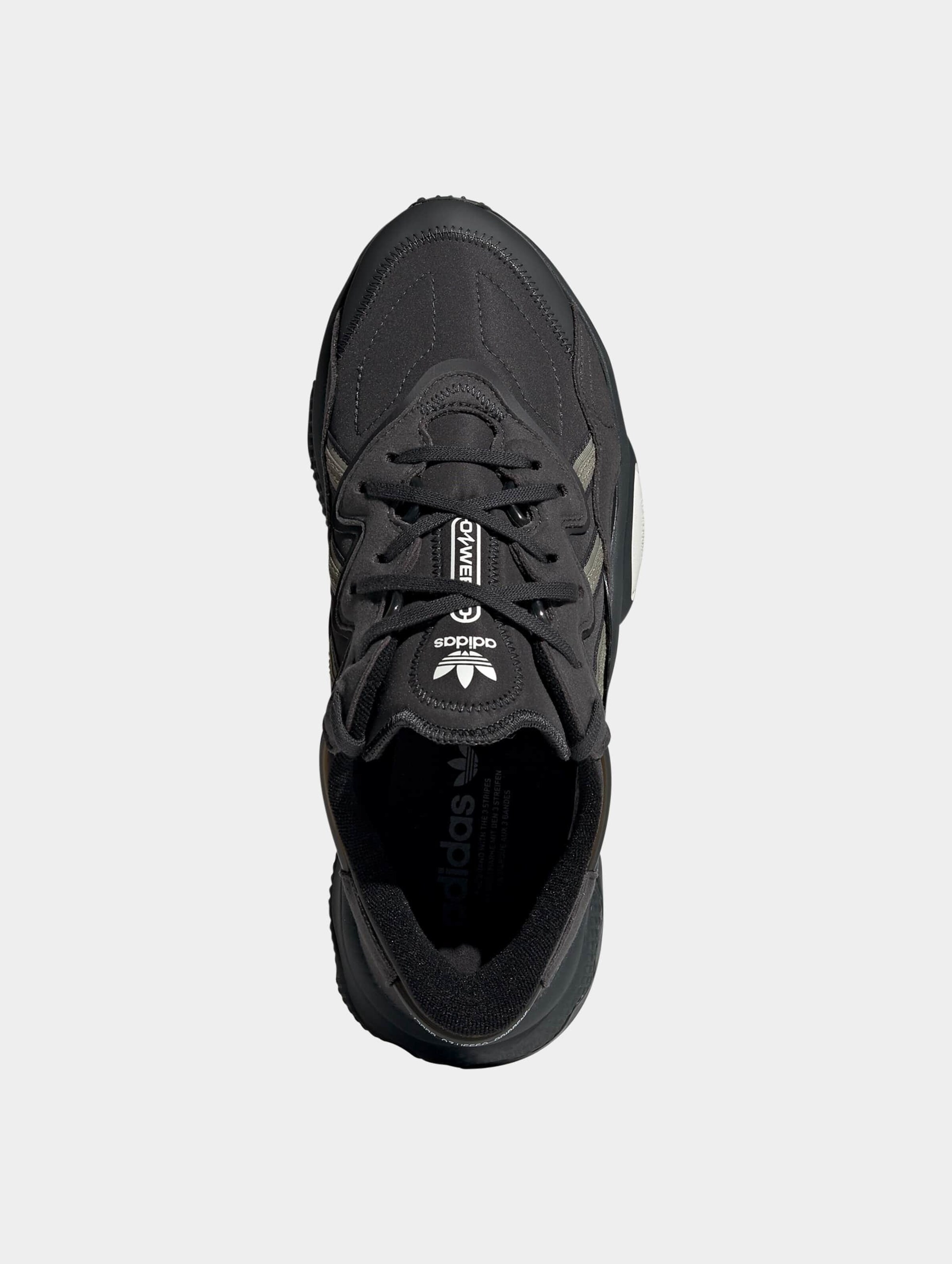 Adidas originals ozweego negras vector best sale