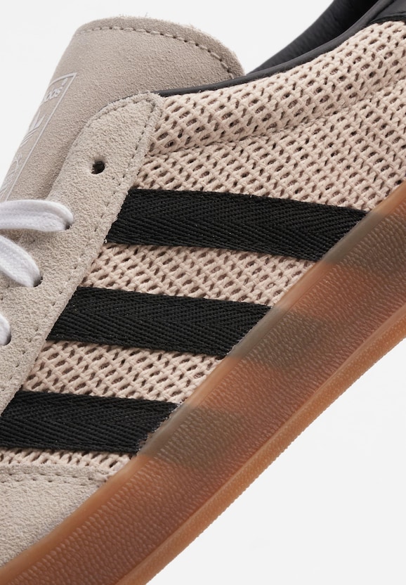 Gazelle Indoor -9