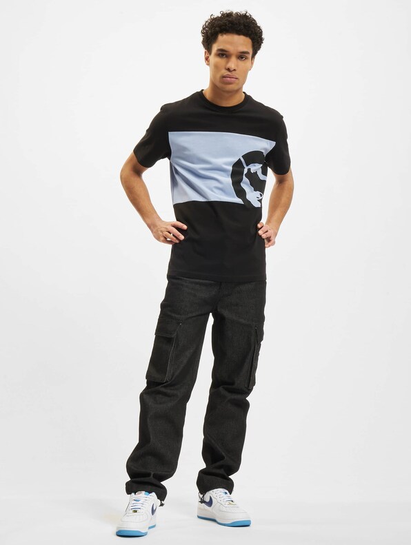 Ecko -5