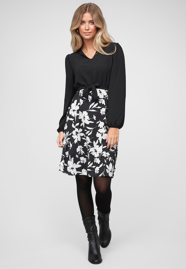 Cloud5ive Kleid mit Bindegürtel Langarm Flower Print-4