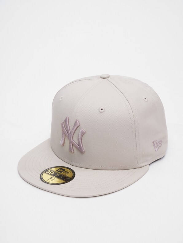 League Essential 59FIFTY New York Yankees-0
