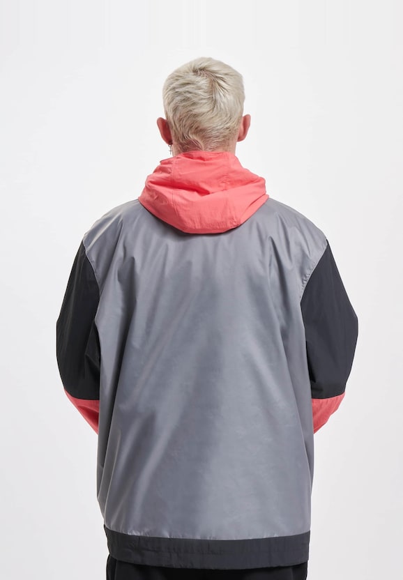 Adv Windbreaker-1