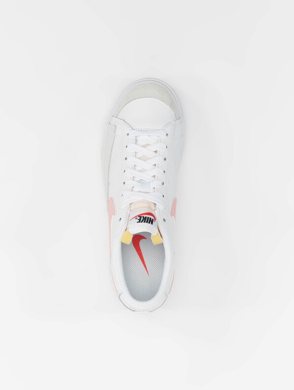 Nike Blazer Low Platform Sneakers White/Pink Glaze/Summit-3