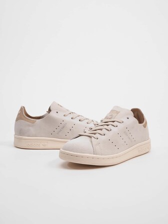 Stan Smith J W 