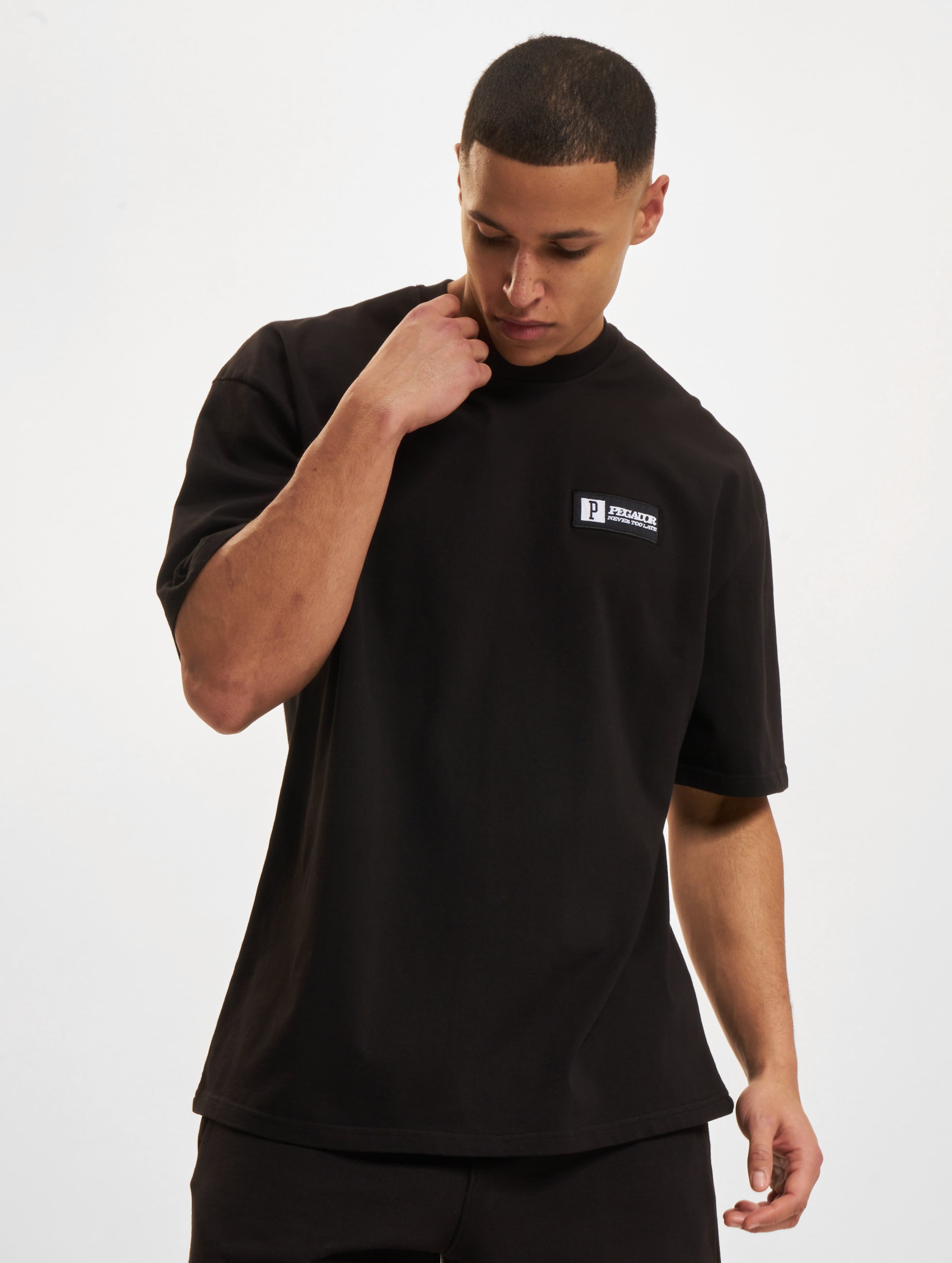 PEGADOR Antigua Boxy T-Shirt Mannen op kleur zwart, Maat M