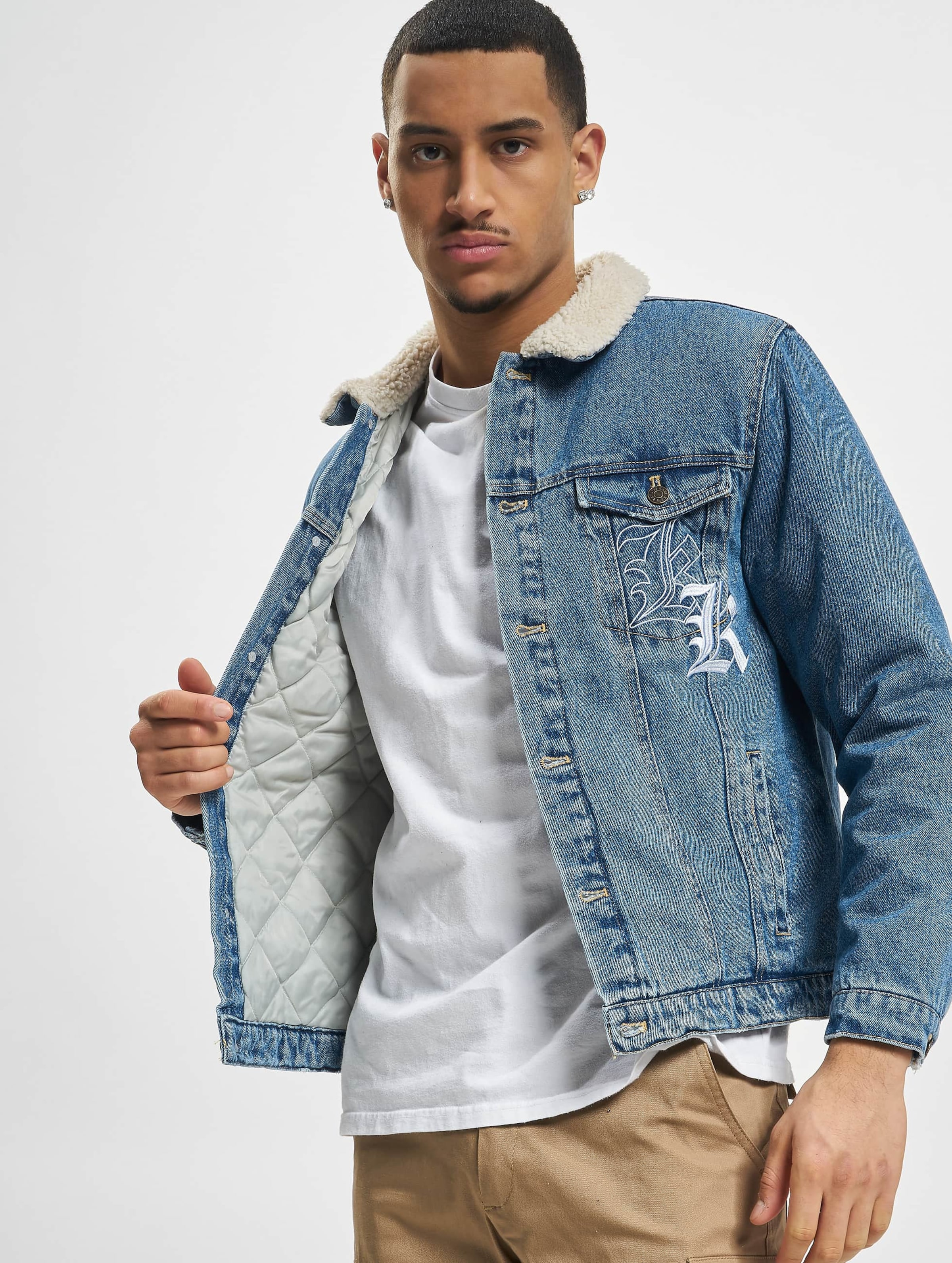 Karl Kani KM224-062-1 KK Old English Denim Jacket Mannen op kleur blauw, Maat XS