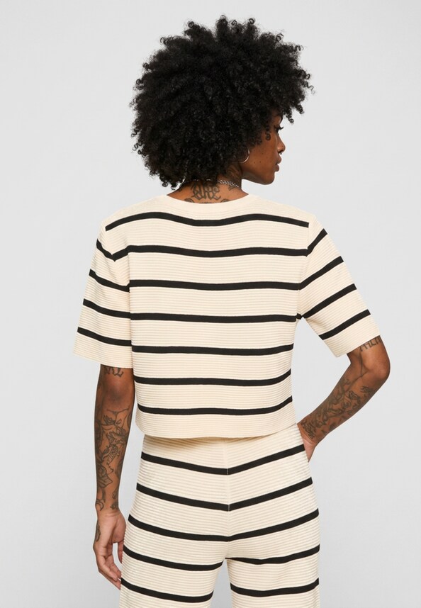 Stripe Cropped -1