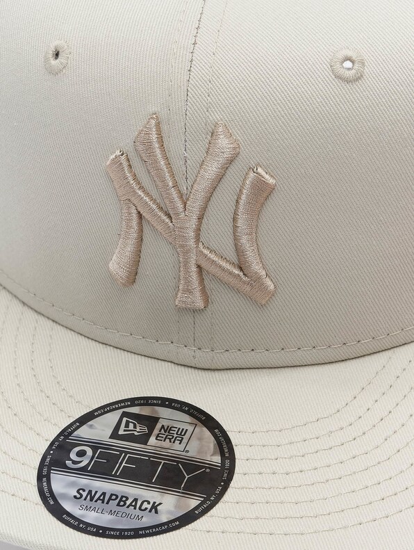 MLB New York Yankees League Essential 9Fifty-3