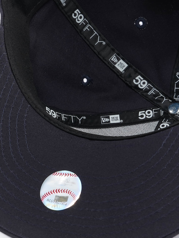 MLB New York Yankees League Essential 59Fifty-2