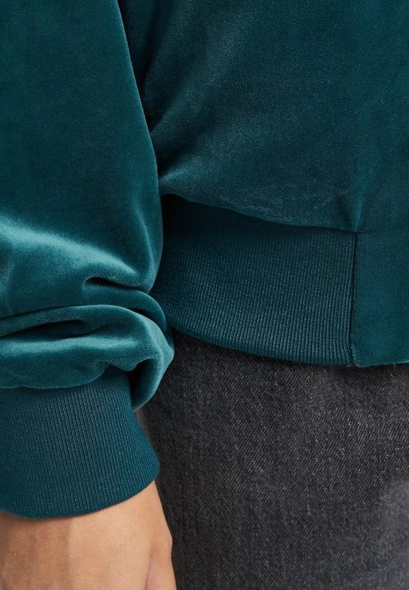 Chest Signature Velvet-3