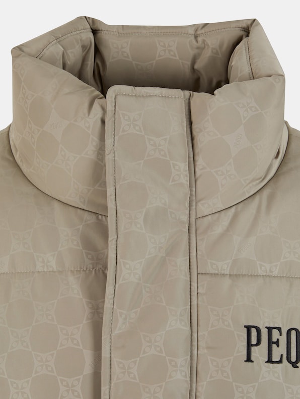 PEQUS Chest Logo Monogram Puffer Jackets-3