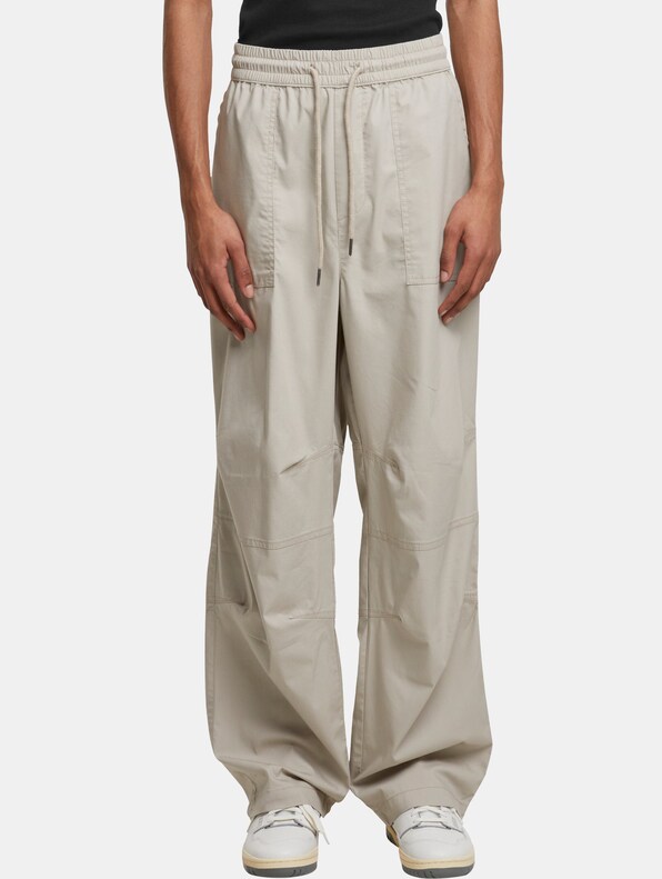Urban Classics Loose Fit Pants With Darts-4