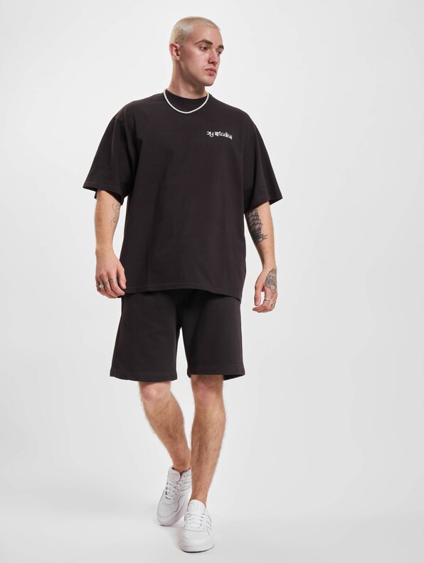 2Y Basic Sweat Shorts-5