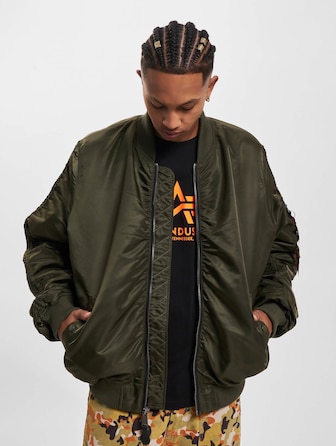 Alpha Industries MA-1 OS Puckered Bomberjacke