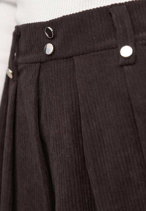 Pleated skirt in corduroy look-5