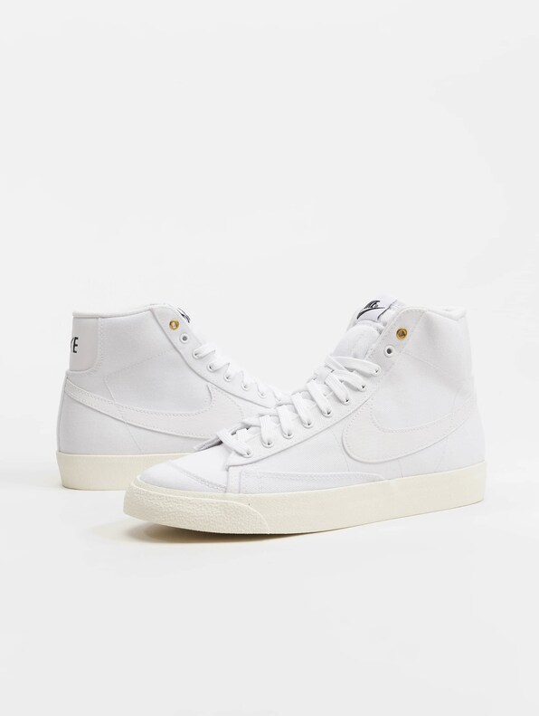 Blazer Mid '77 Cnvs-0