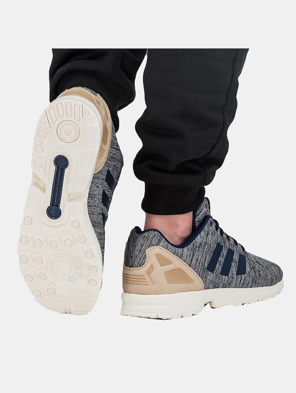 ZX Flux-6