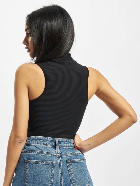 Ladies Sleeveless Rib-1