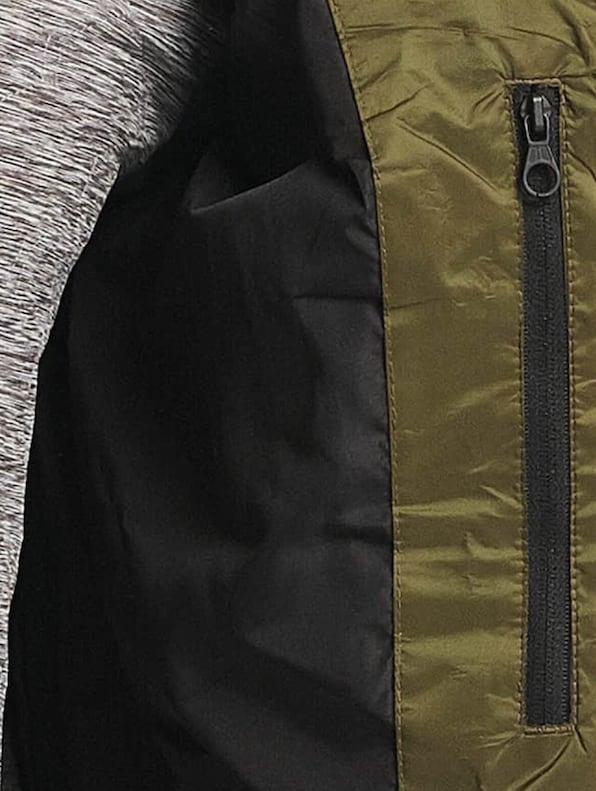 Hooded Stitch-2