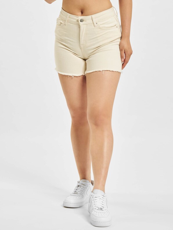Only Blush Mid Shorts Raw Dot Shorts-2