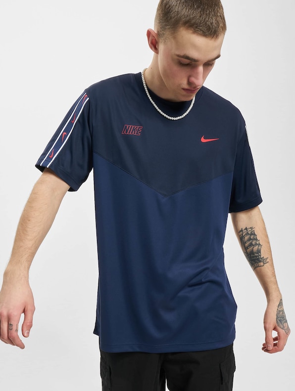 Nike NSW Repeat T-Shirt-0