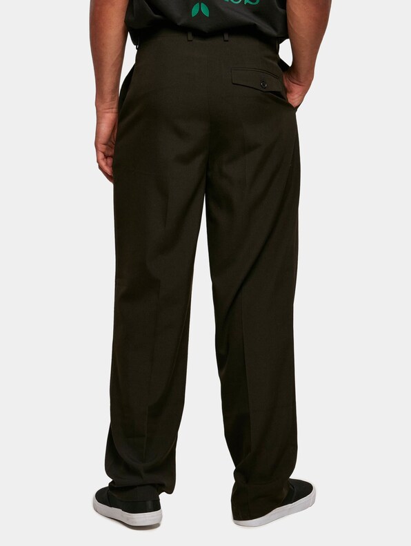 Straight Pleat-Front-1