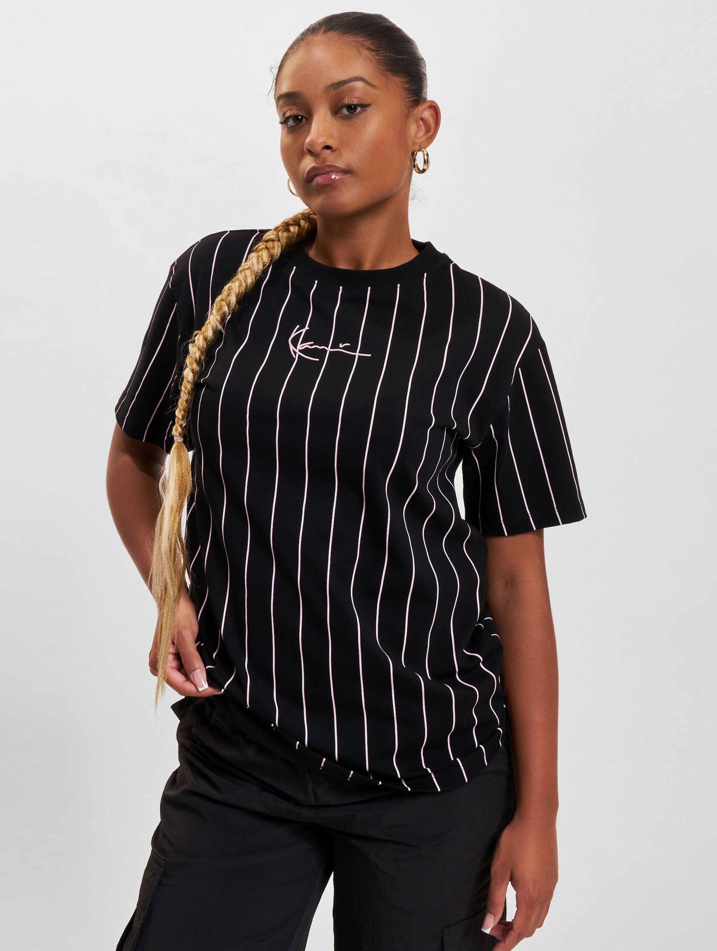 Karl Kani Small Signature Pinstripe OS T-Shirt Vrouwen op kleur zwart, Maat M