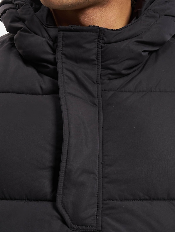 Hooded Cropped-3