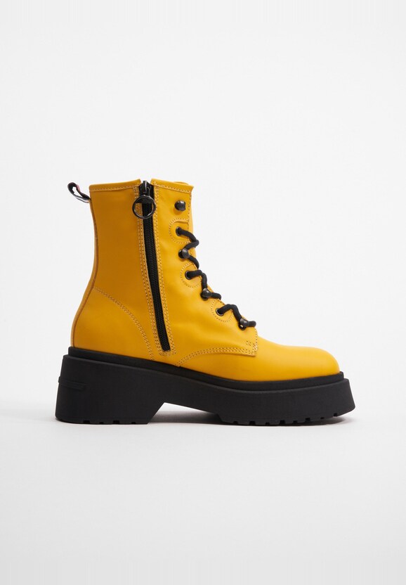 Lace Up Chunky-3