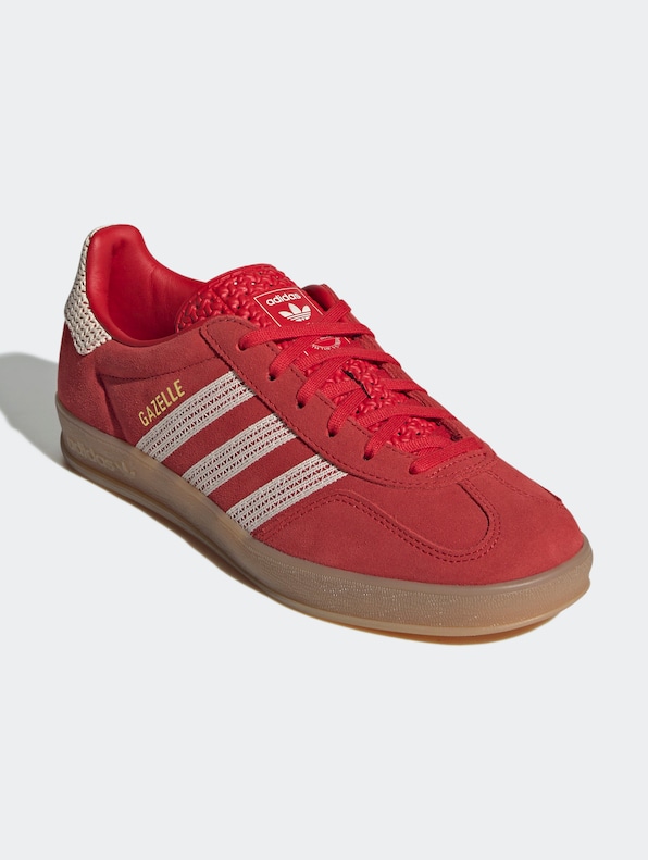 Gazelle Indoor W -2