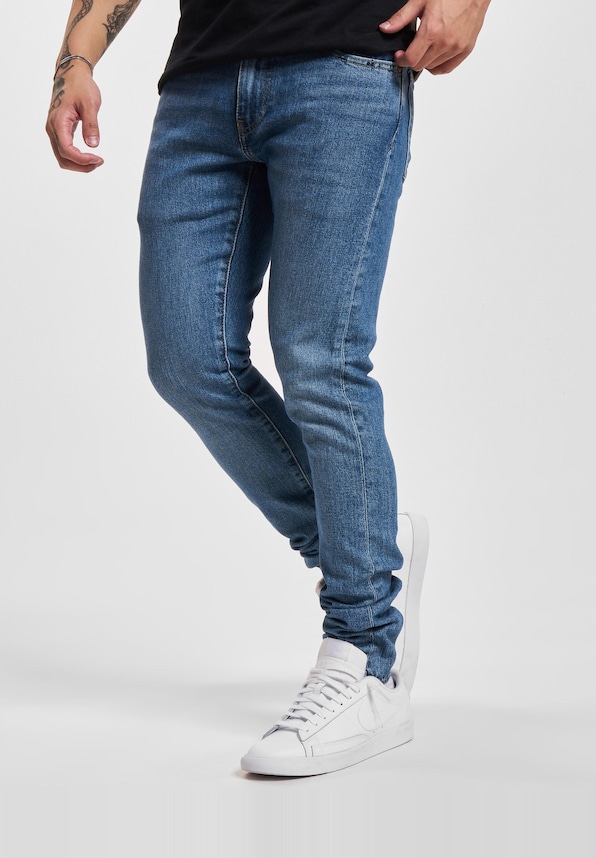 Levis Taper Jeans-0
