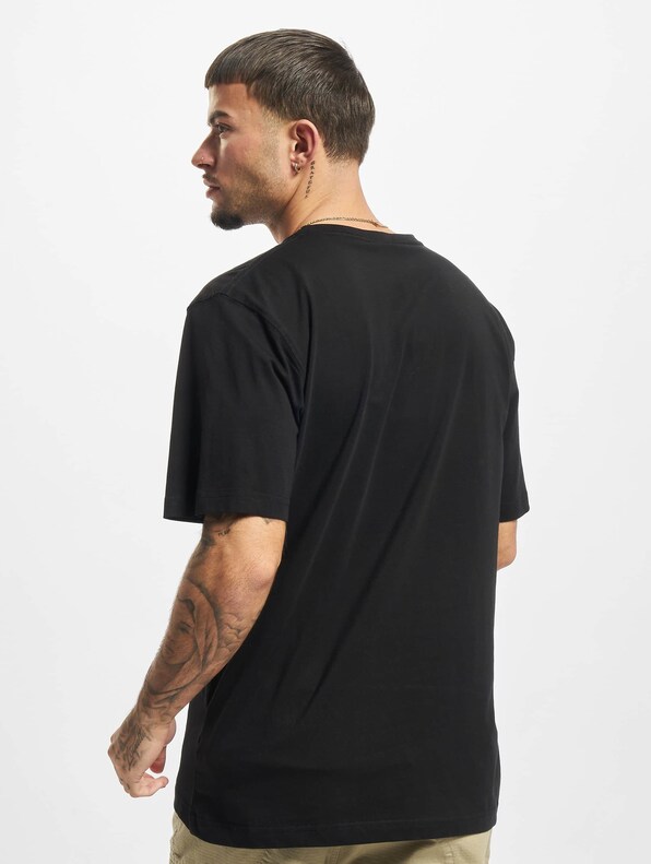 Tupac Cracked Background-1