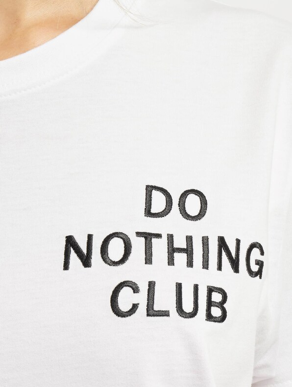 Do Nothing Club-4
