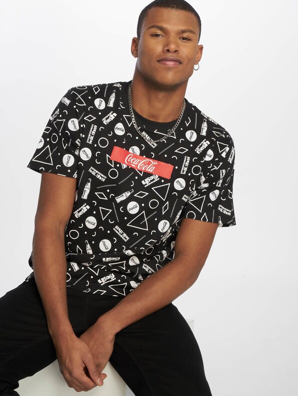 Coca Cola Aop Box Logo-0