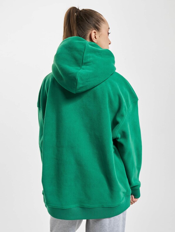 Ovrszd Wntrzd Signature-1