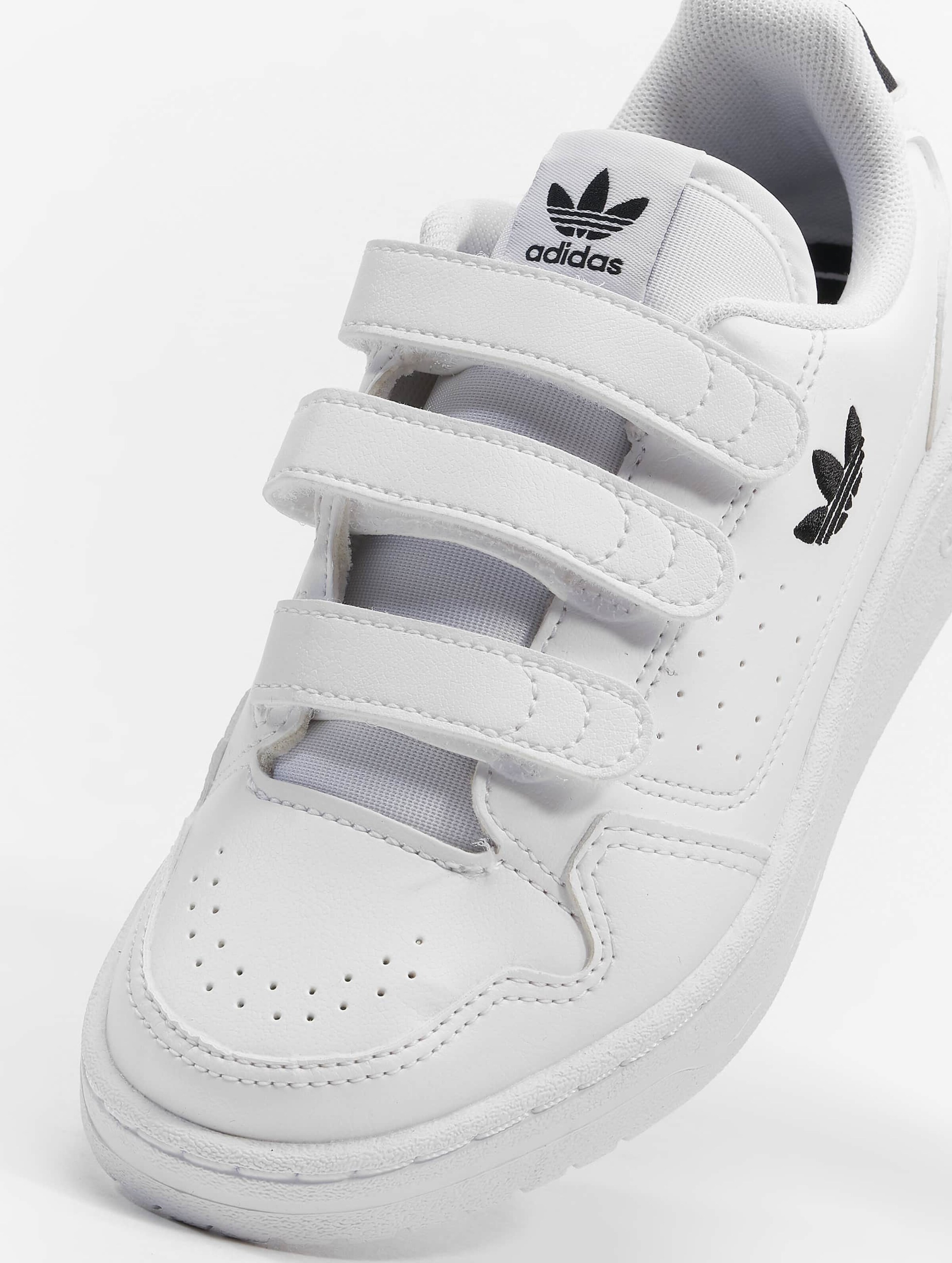 Basket adidas best sale a scratch femme