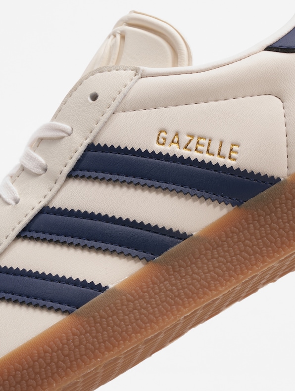 Gazelle -9