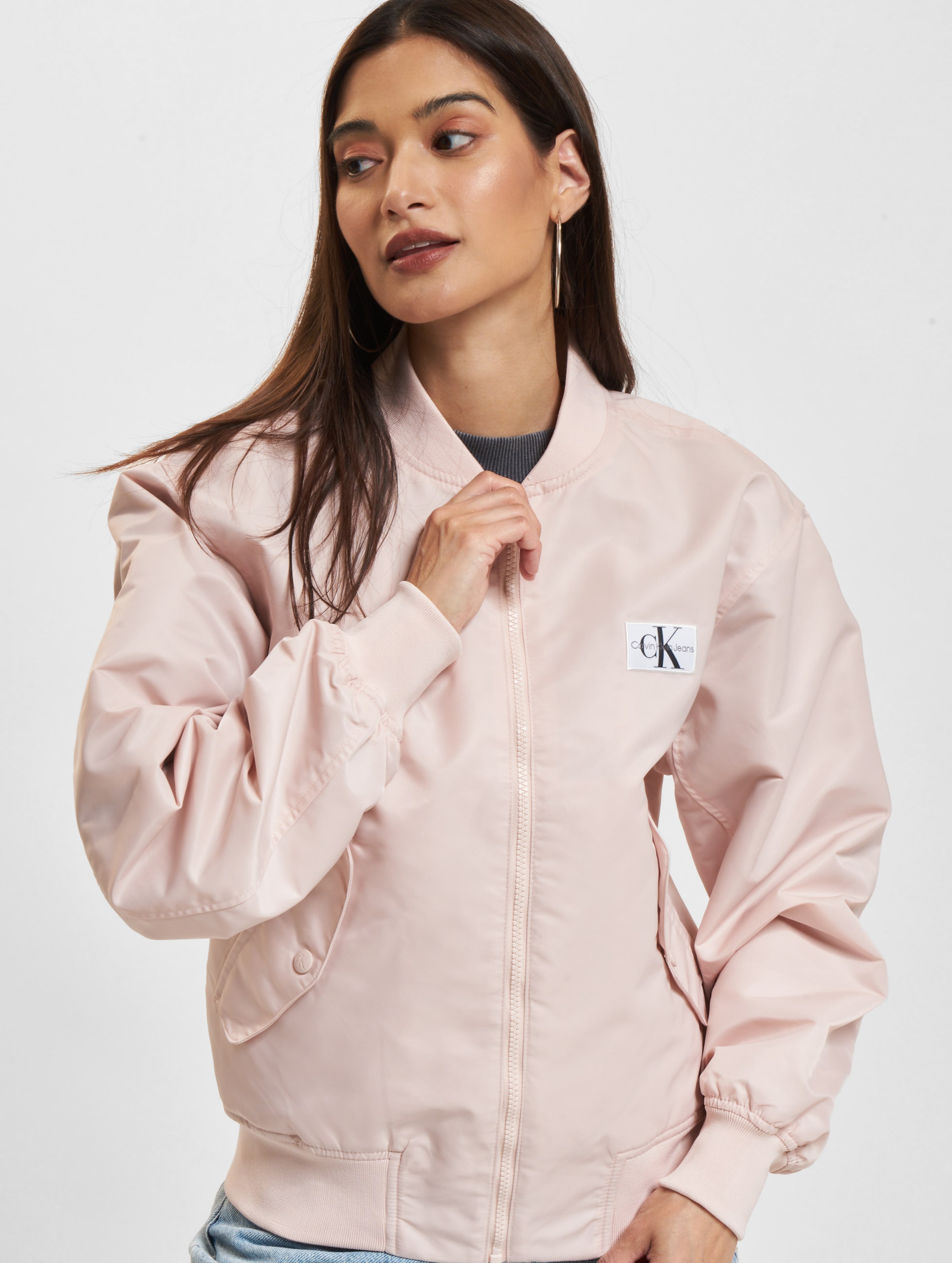 Calvin Klein Jeans Bomber Jacket Vrouwen op kleur roze, Maat S
