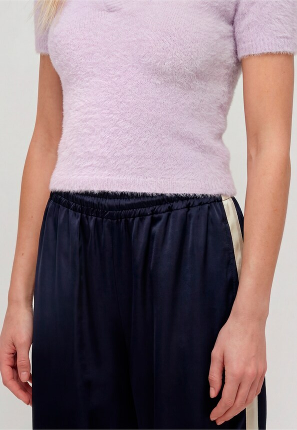 Fuzzy Knit Bee -2